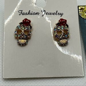 EARRINGS!  HALLOWEEN! Skull Rhinestone Earrings BNWT